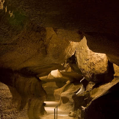Niagara Cave